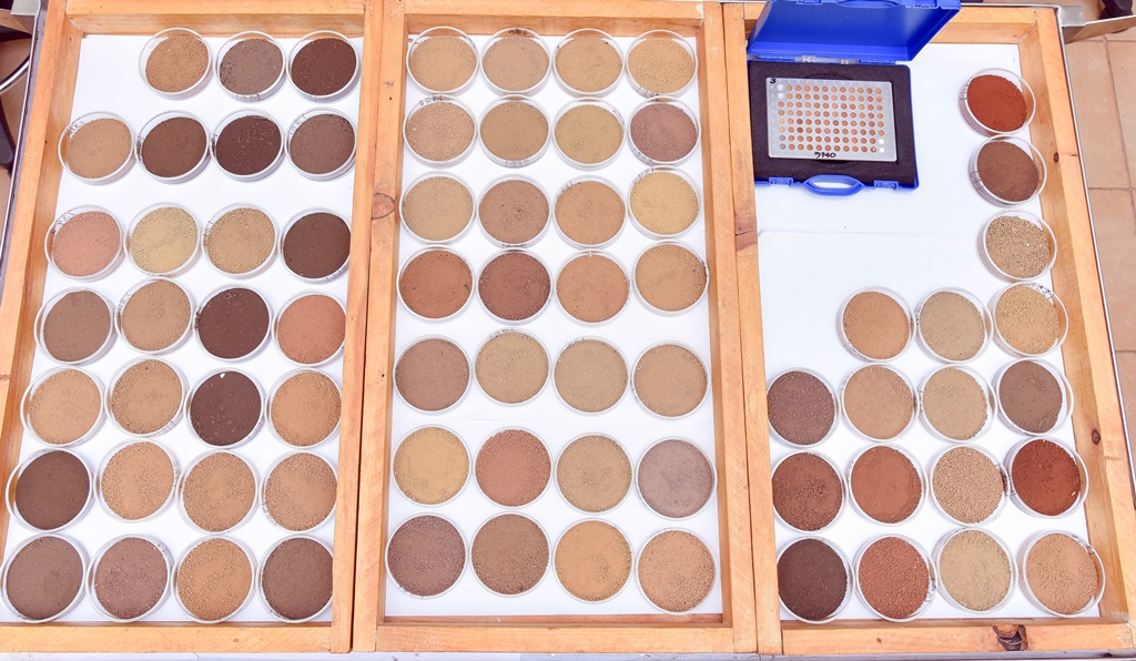 thumbnail of  Expanding soil spectroscopy across Africa